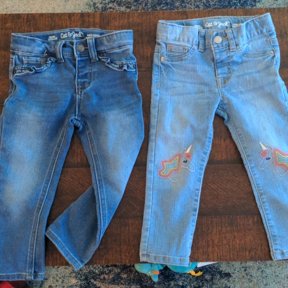 2 pairs 2T super stretch skinny Cat and Jack jeans